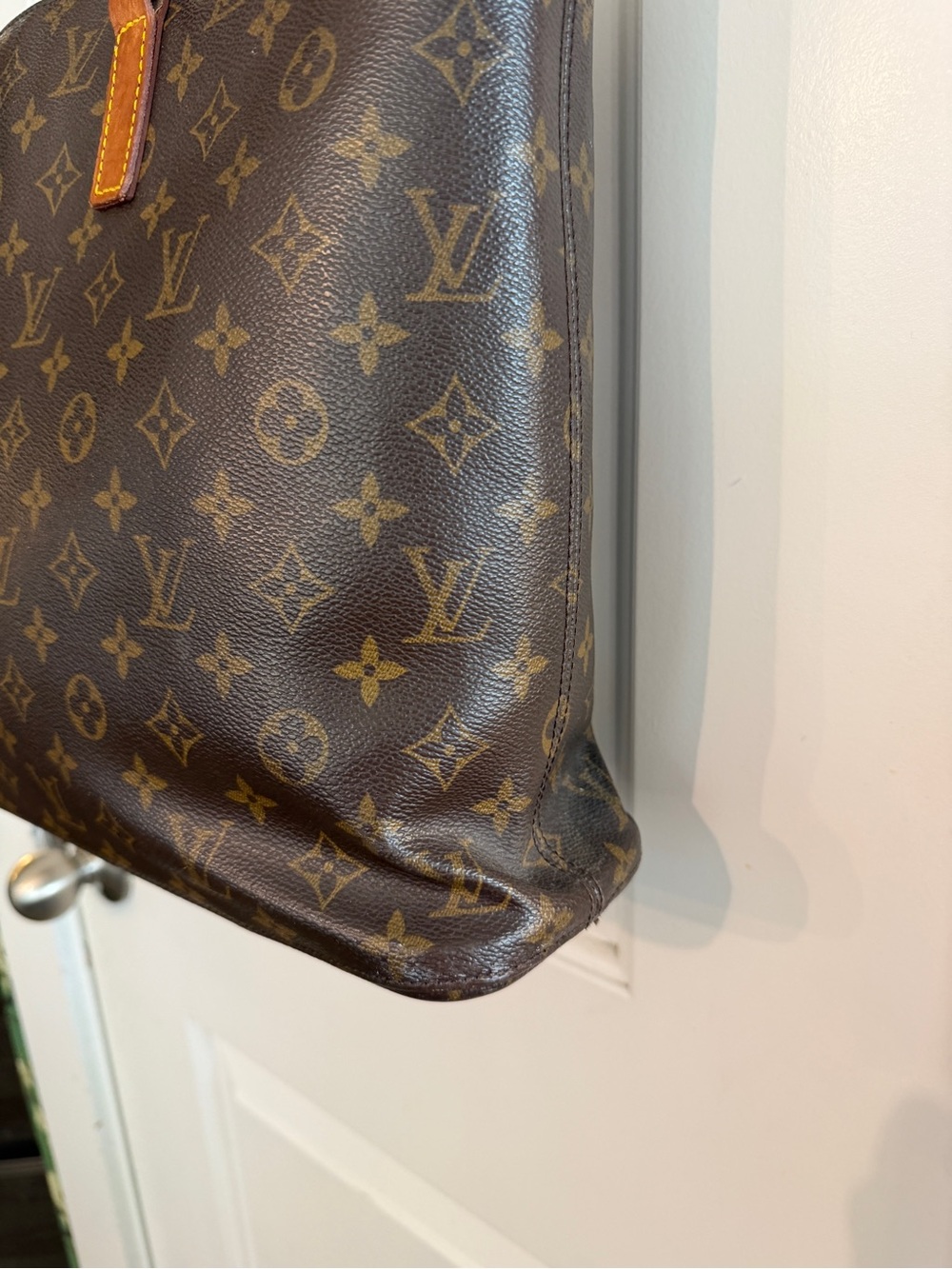 Louis Vuitton Luco Tote - Picture 3 of 14